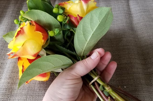 5 Simple Ways to Make DIY Bouquets