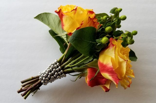 DIY Mini Flower Bouquets